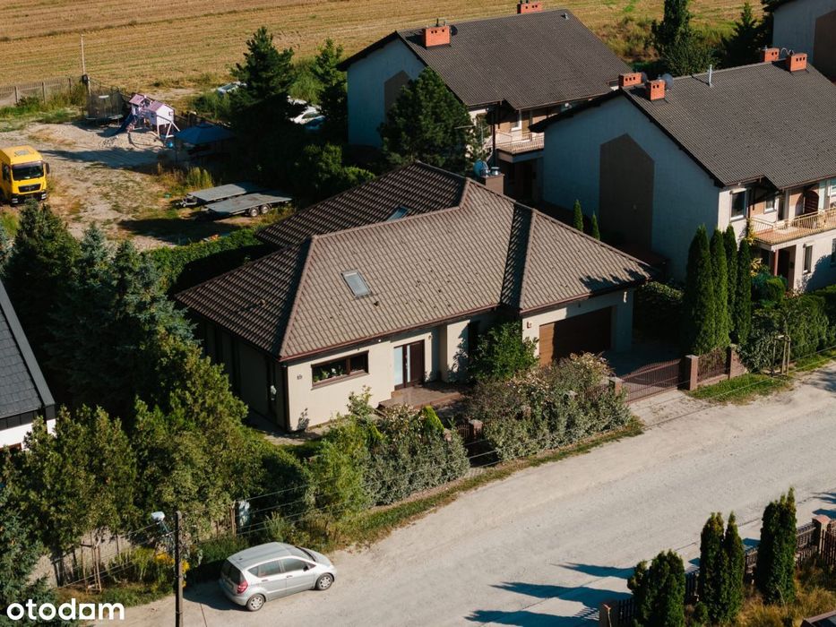 Piękny dom | 4 Sypialnie | Garaż 2 stanowiskowy