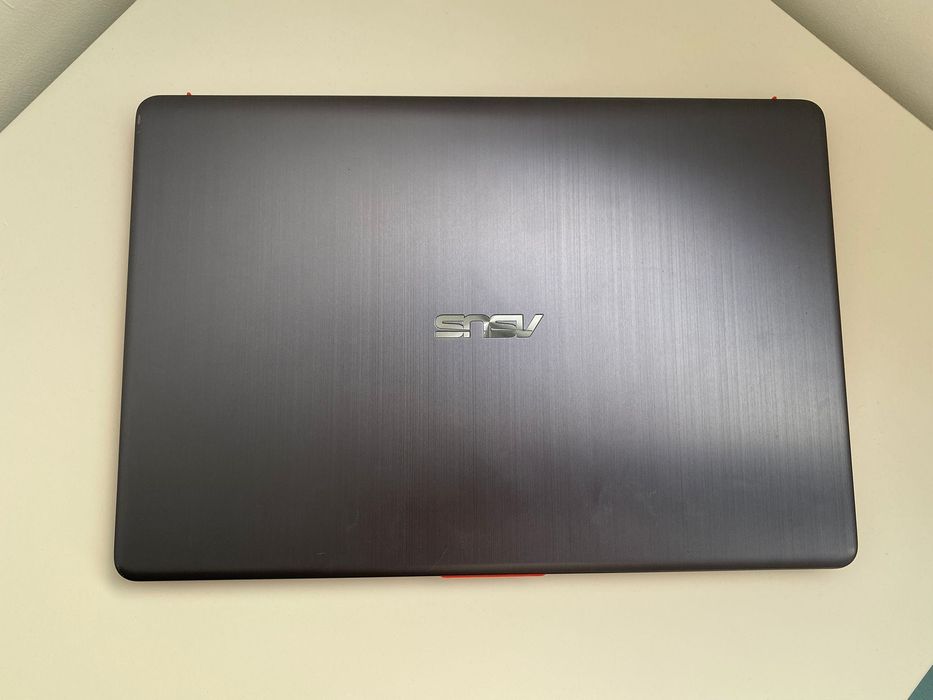 Asus VivoBook S15 – Portátil leve, rápido e pronto a usar