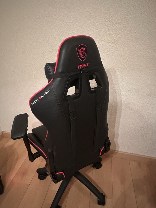 Cadeira Gaming MSI
