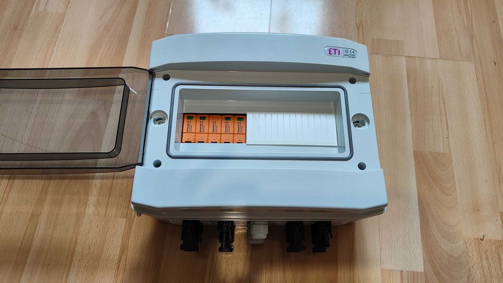 Rozdzielnica do PV DC 4 stringi 2 MPPT