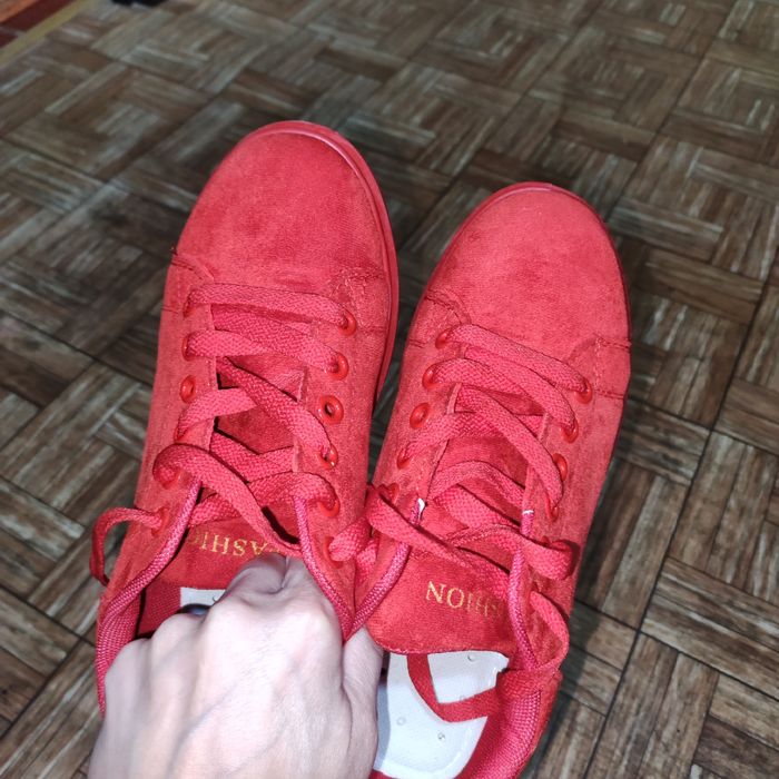 Червоні жіночі, підліткові замшеві кросівки, кеди, мокасини