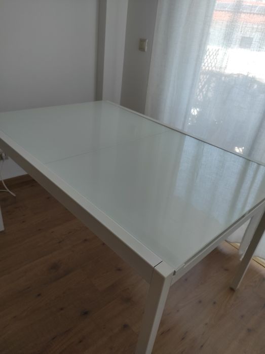Conjunto Sala Conforama Branco Lacado: Móvel TV + Vitrine + Mesa Extensível (Vidro)