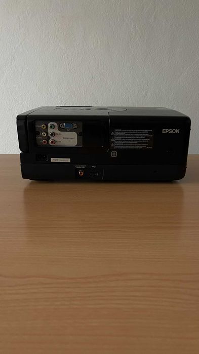 Videoprojector Epson EMP-DM1 - Projetor Multimédia com Leitor DVD e Colunas