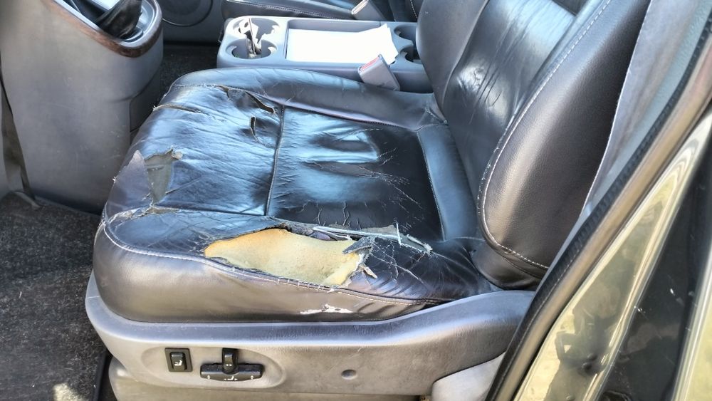 Kia Carnival EX top