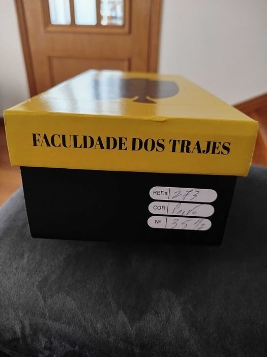 Sapatos traje académico Senhora novos