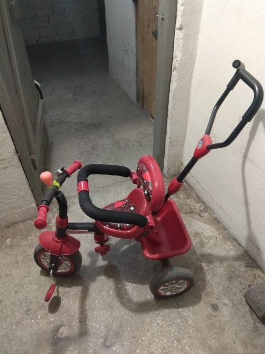 rowerek trzykolowy kierowany pchany stan bdb