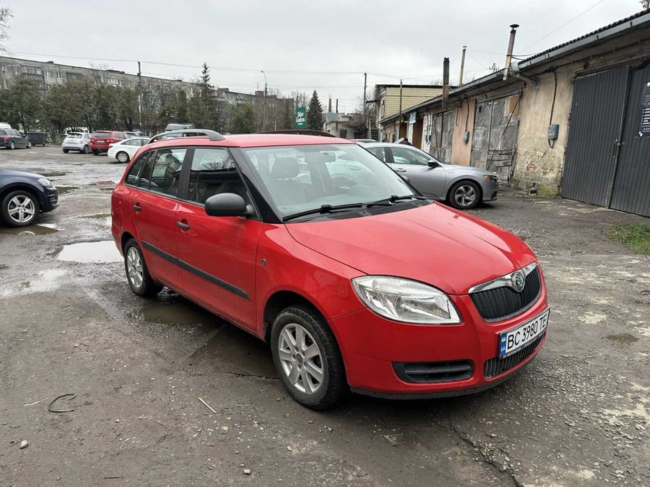 Оренда авто  Kia Forte 2022 року газ/бензин є багато інших авто різнх класів