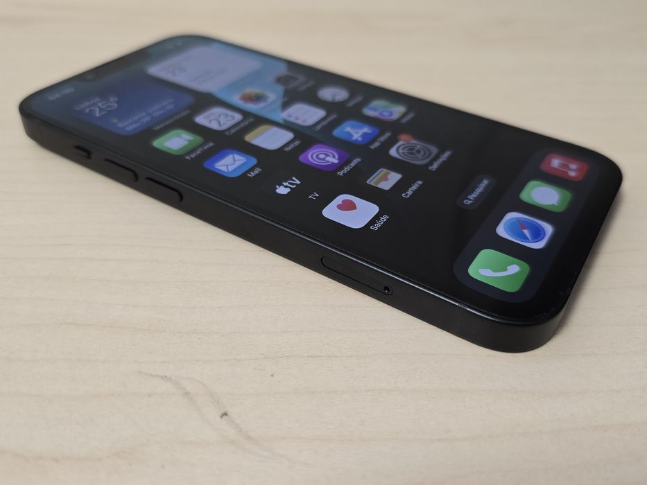 iPhone 13 Midnight Black — 128GB — Como Novo + Capa Armour