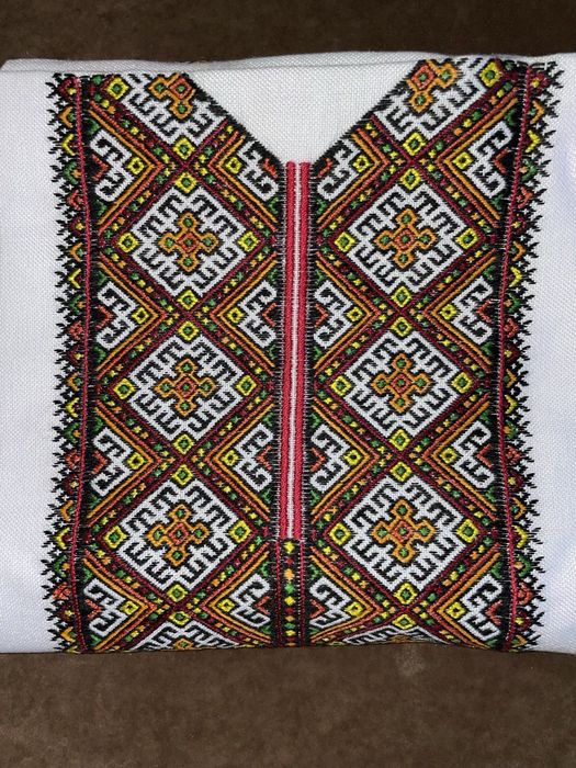 Чоловіча вишиванка