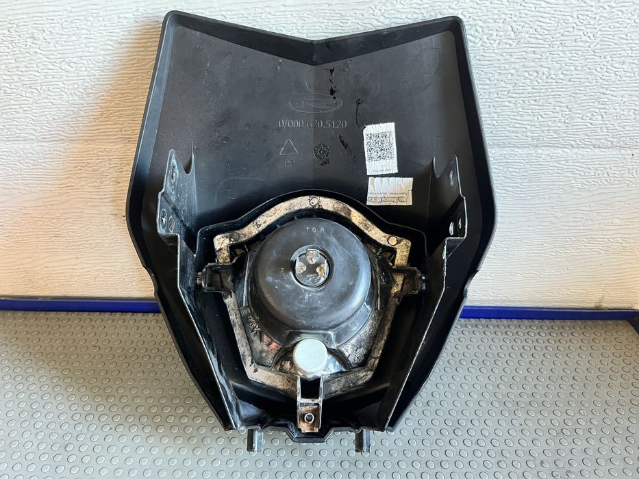Czasza lampa owiewka rieju mrt pro trophy nowy model