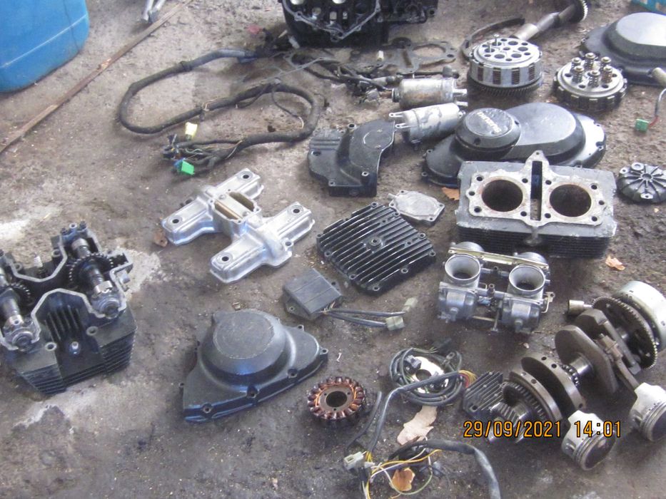 Várias peças motror Suzuki gs 500e