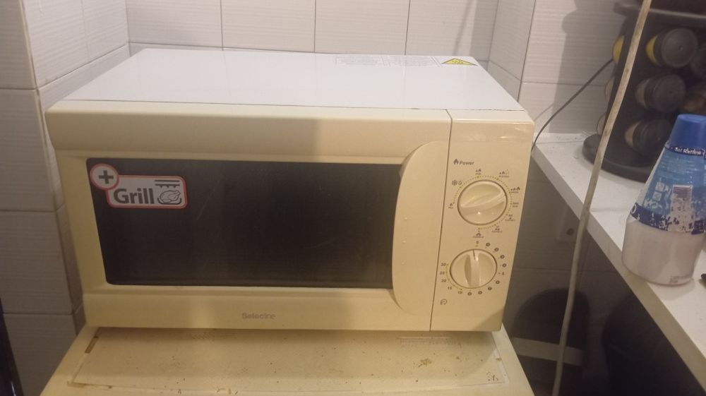 Microondas semi-novo