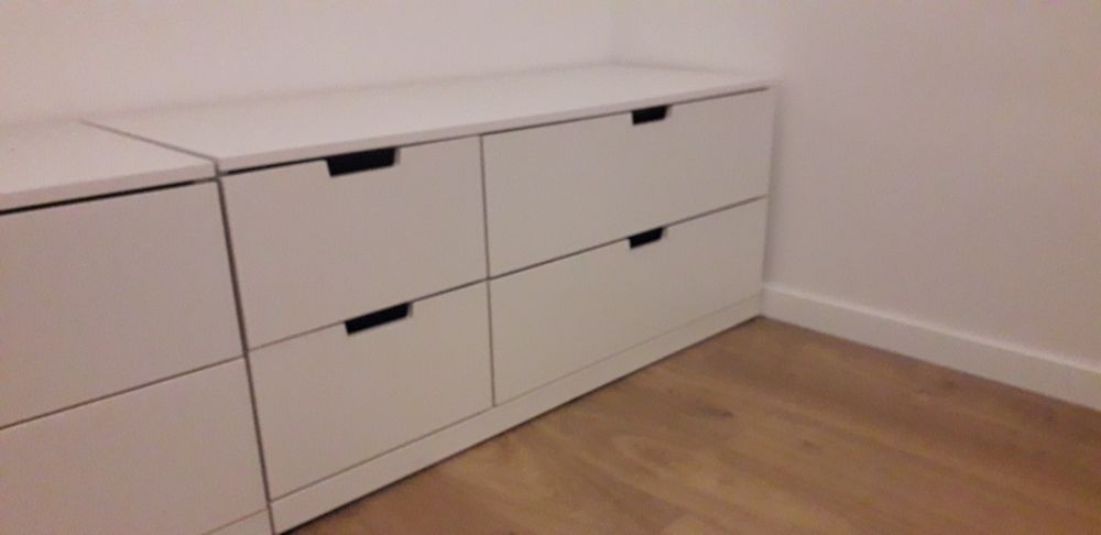 Duas cômodas Ikea
