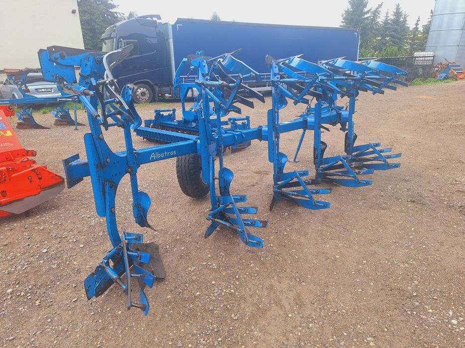 Pług 5 skibowy obrotowy Rabe Albatros ażurowy stan bdb  nie Lemken Kuhn