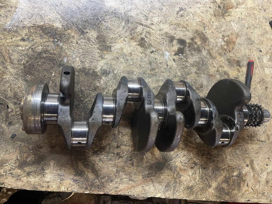 Колінвал коленвал mercedes om611 om646 vito sprinter 2.2cdi