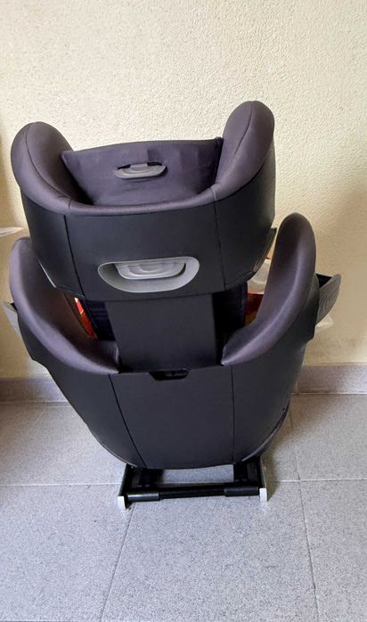 Cadeira de bebé para automóvel marca CYBEX Gold Solution S-FIX