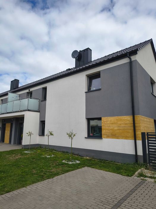 Mieszkanie - skrajny bezczynszowy segment 71m² + strych 50m² | Miejsce postojowe | Brylantowa