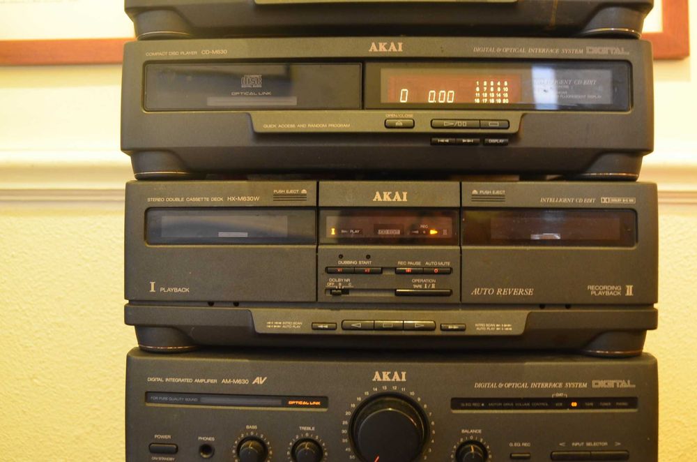 Aparelhagem Akai M-630