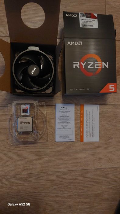 Sprzedaje Procesor AMD Ryzen 5 5600 BOX  + Płyta główna GIGABYTE B550