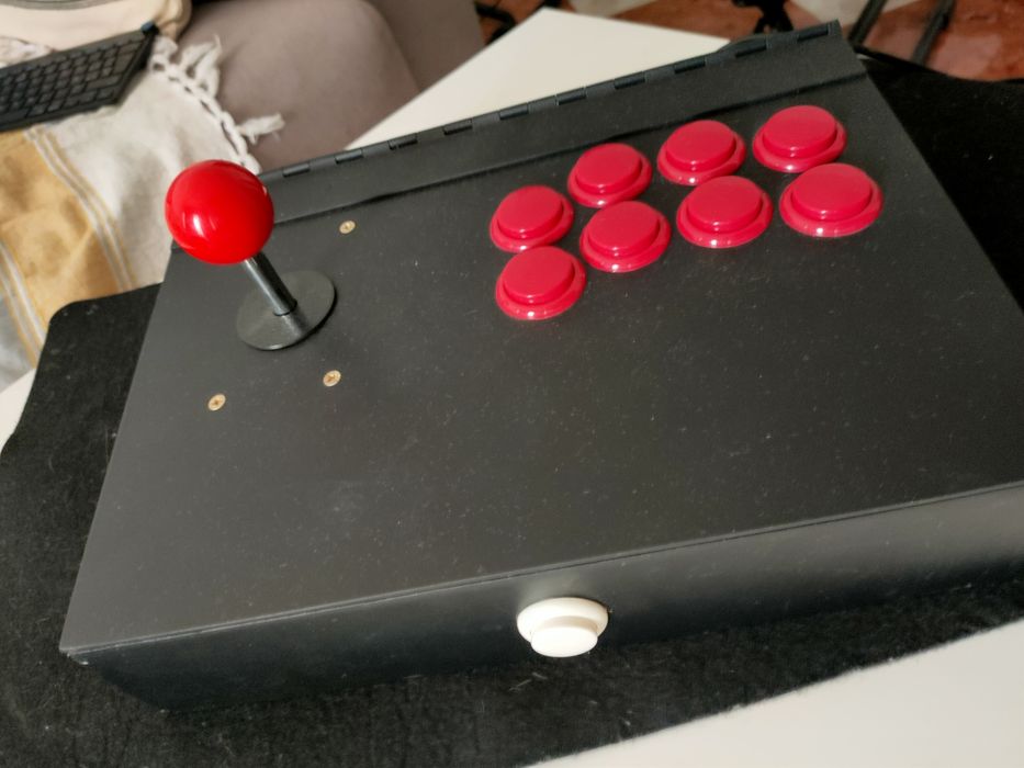 Árcades caixa em metal retro 

Vendo dois arcades a