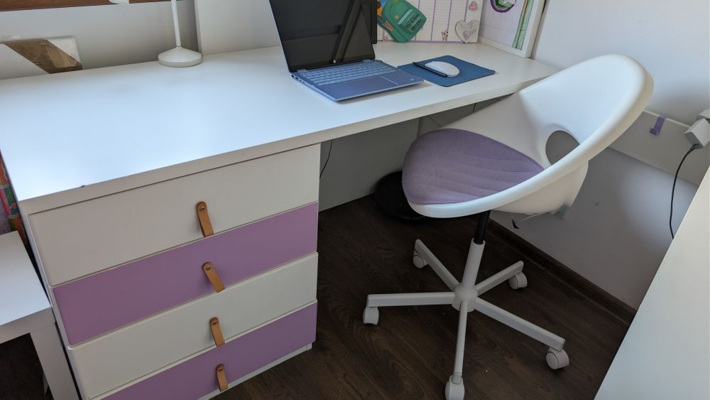 Łóżko piętrowe na antresoli Ikea Smastad