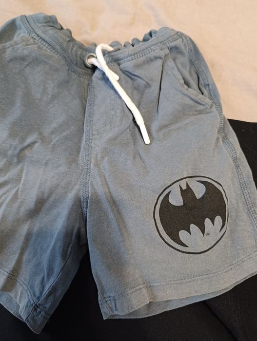Krótkie spodenki i spodnie Batman roz 116