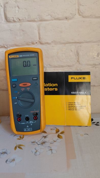 Fluke 1503 тестер ізоляції