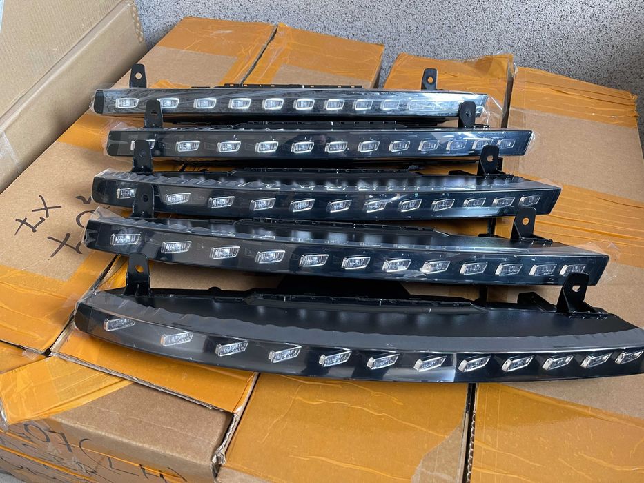 Поворотник ауди ку7 Ходовые огни 12 11 диодов drl Audi Q7 4L