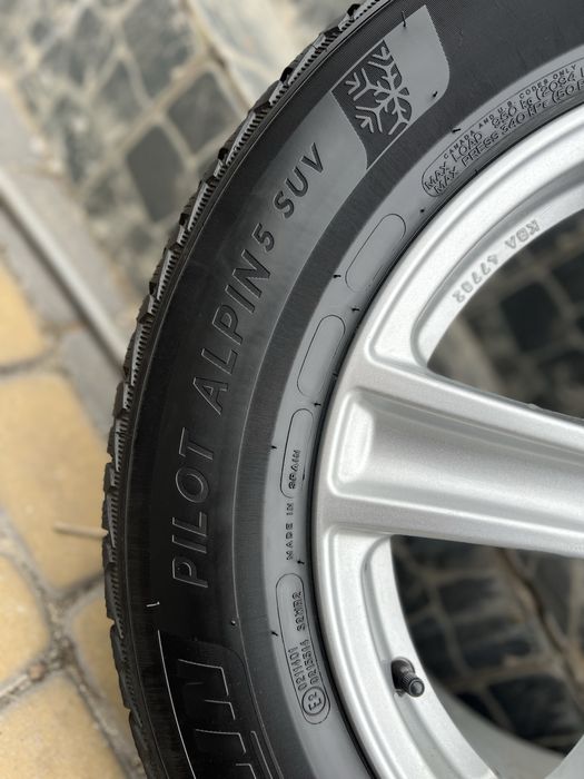 Колеса в зборі 5х114,3 r17 зима 225/65 Sorento SantaFe Tucson Qashqai