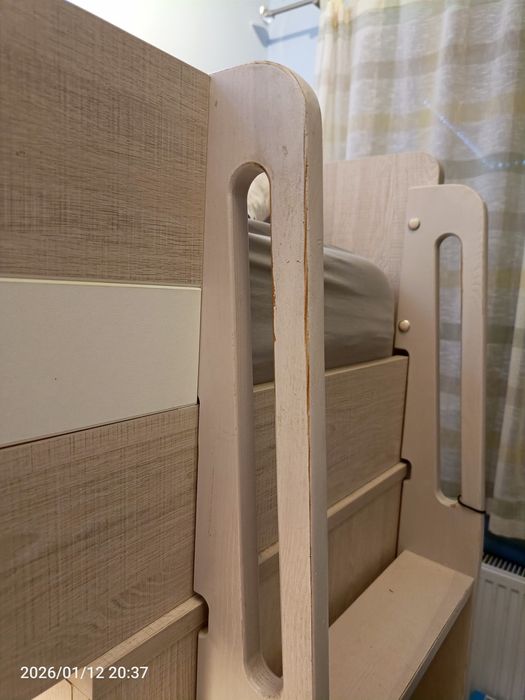 Sprzedam łóżko piętrowe z szafą 90x200