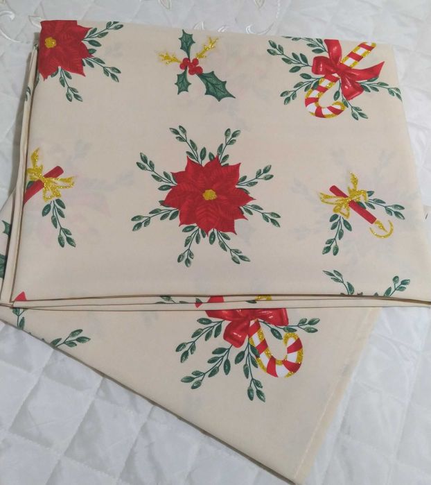 Toalha de mesa de Natal estampada, tamanho 150*200, linda na sua mesa.