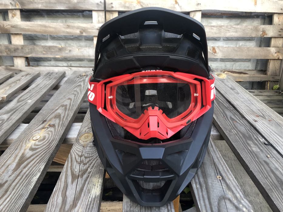 Шолом fullface (enduro, downhill, freeride)