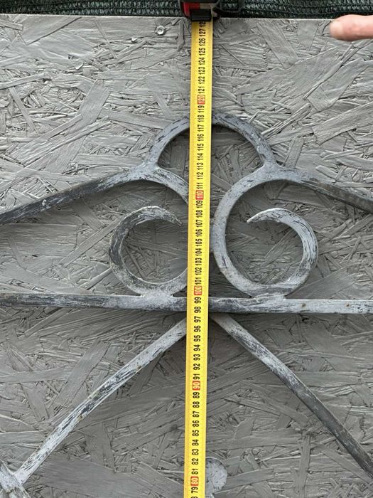 Забор с ковки. Кованый забор.  Оградка