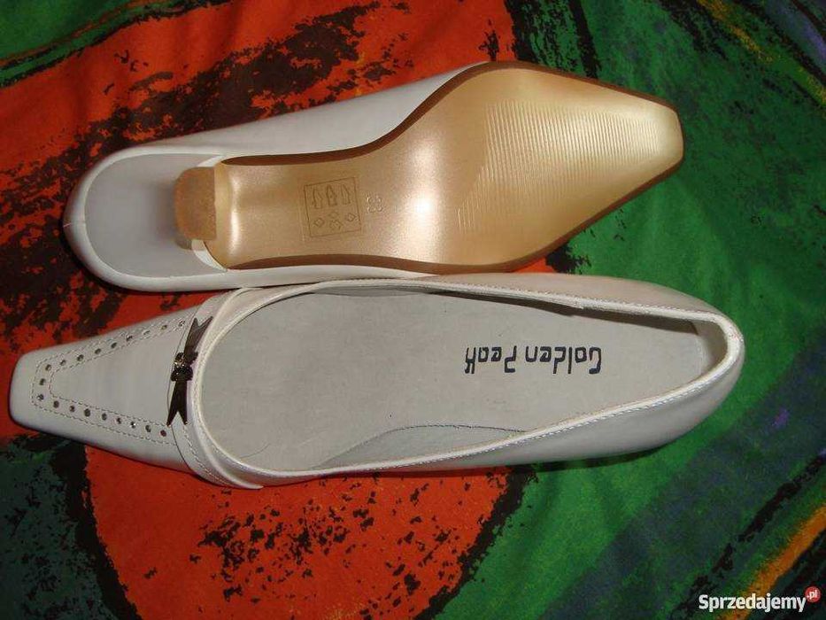 Buty damskie różne trzy pary