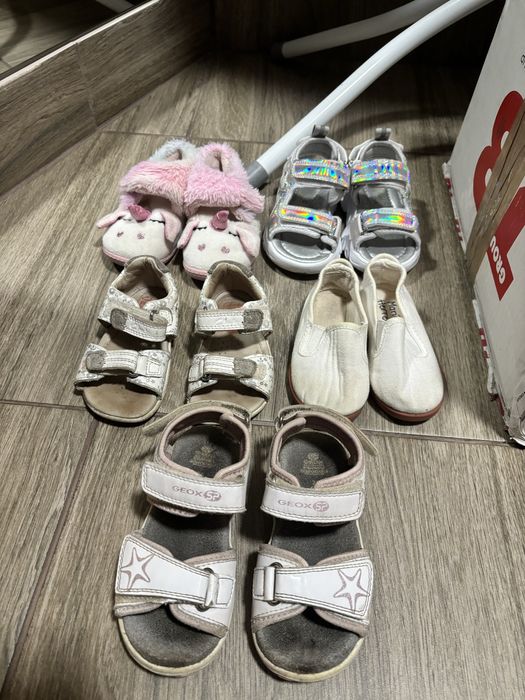 Взуття, сандалі geox, clarks, тапочки 24 розмір, 5 пар
