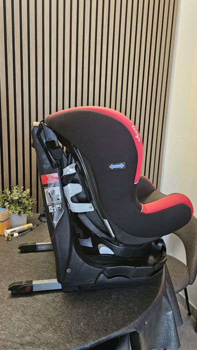 Cadeira auto marca Migo 360° 0-18kg (4 anos), com ISOFIX.