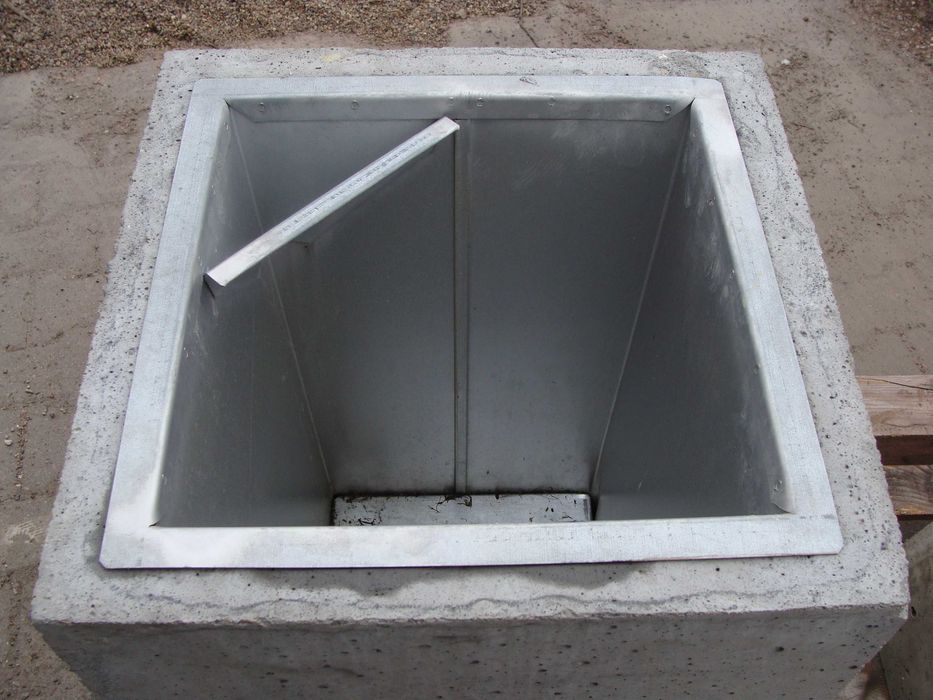 Kosz na śmieci betonowy 40x40x65, beton architektoniczny, szary