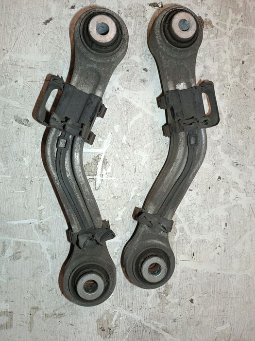 Braço de suspensão esquerdo e direito - BMW 5 Touring (F11) | 09 - 17