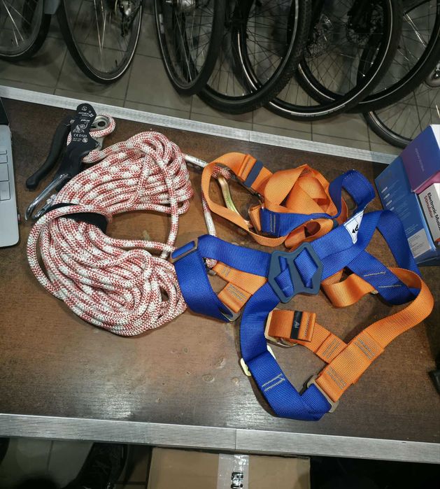 UPRZĄŻ do pracy na wysokości