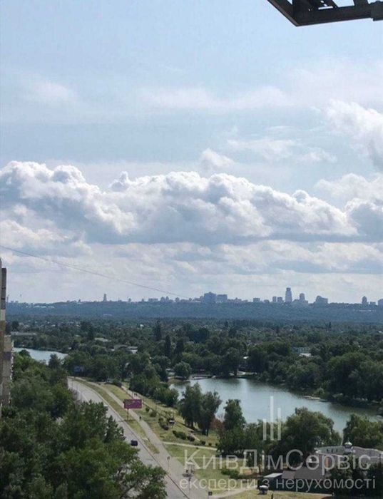 Продаж смарт-квартири ЖК Райдужний Кибальчича 1