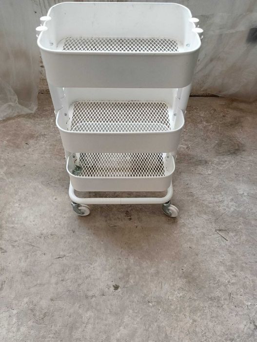 Stojak z koszykami na kółkach IKEA