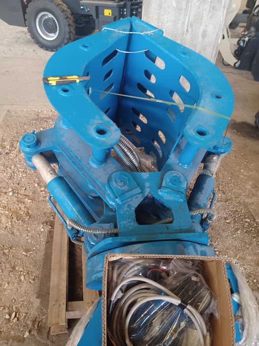 Pinça Rotativa para máquina jiratoria