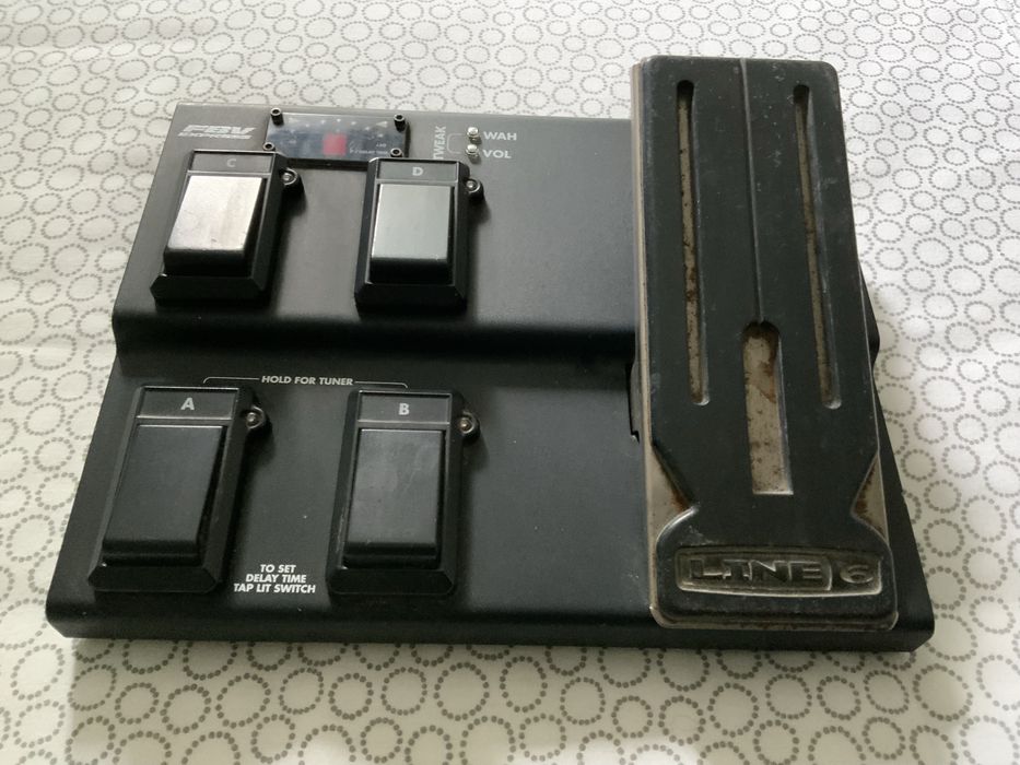 Pedal de efeitos de guitarra Line 6 FBV