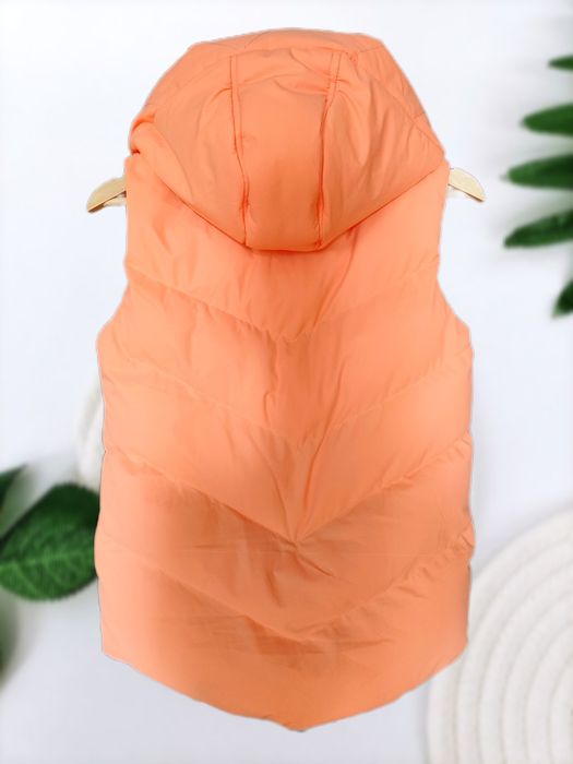 Яскрава жилетка від Tokyo Laundry на дівчинку