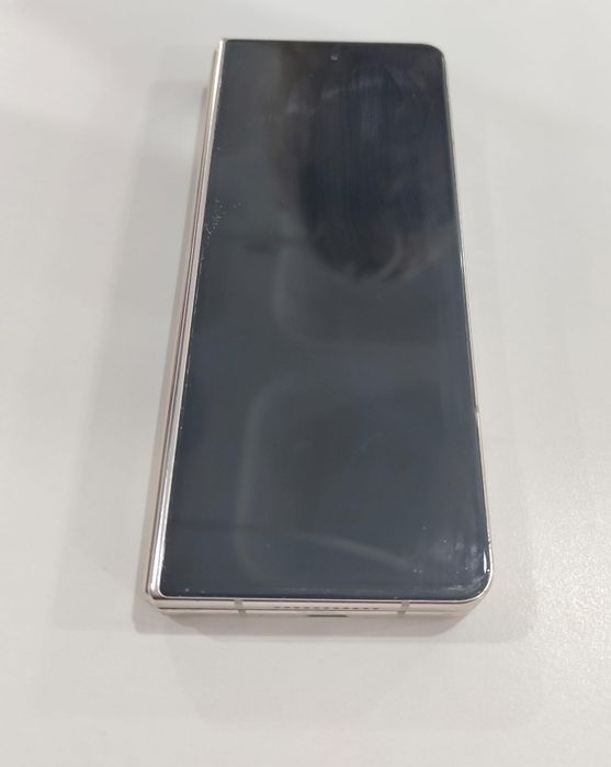 Samsung galaxy Z fold 4