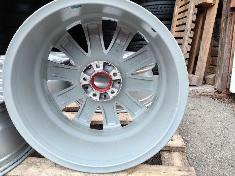 Диски Mercedes оригинал R18 5x112 ET41 8J. Привезены из Германии