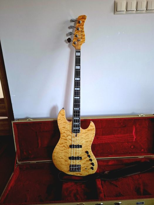 Sire V9 4 Swamp Ash 2 gen Natural