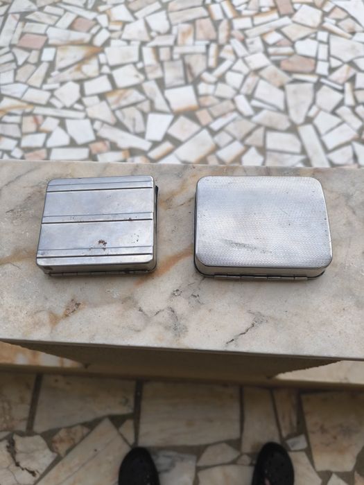 Máquinas de enrolar cigarros antigas.