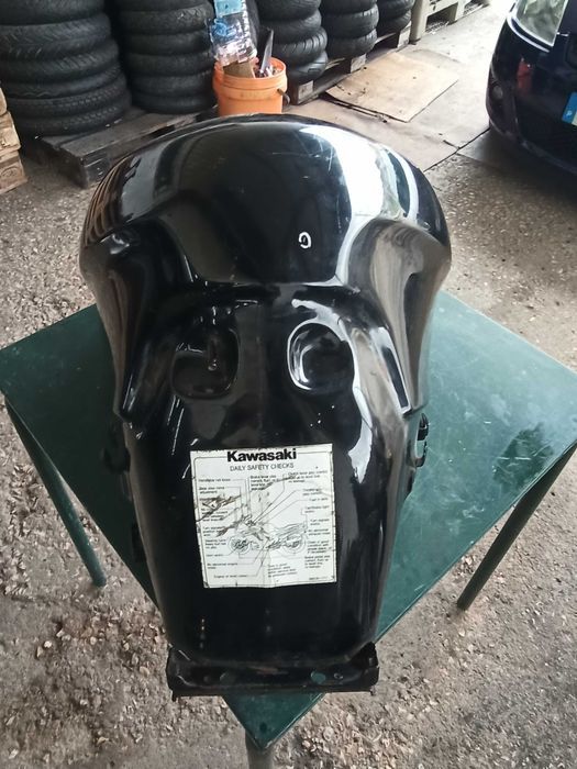 Peças Kawasaki ZZR1100