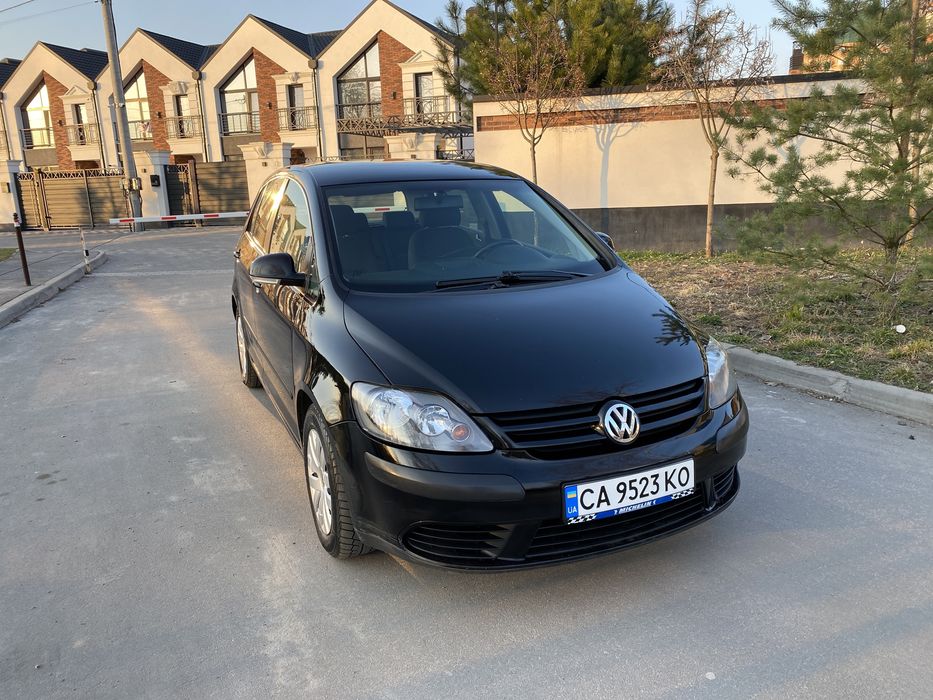 Volkswagen Golf Plus 2005 1.4 Мпі Бензин